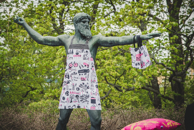 Lördagen den tjugonde maj Livstyckets vårmarknad ioch modevisning i Marabouparken, Sundbyberg.